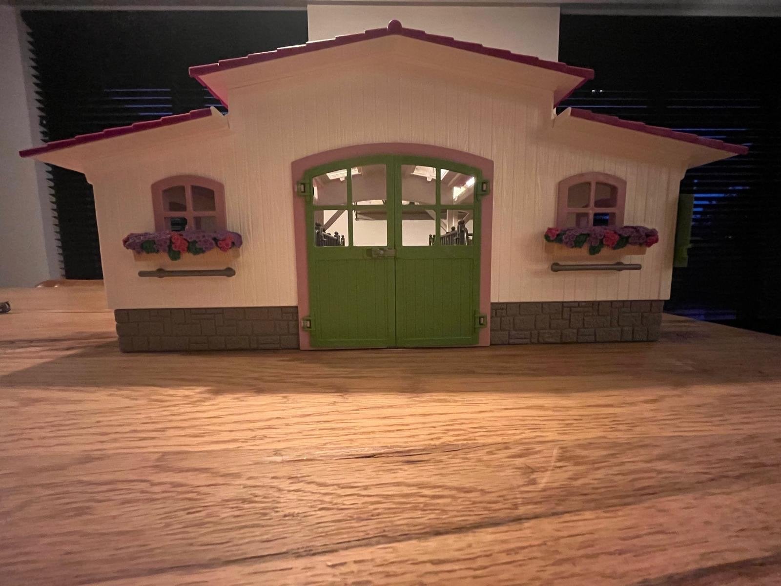 Schleich Horse club manege incl 12 paarden en accessoires, Ophalen, Zo goed als nieuw, Jongen of Meisje