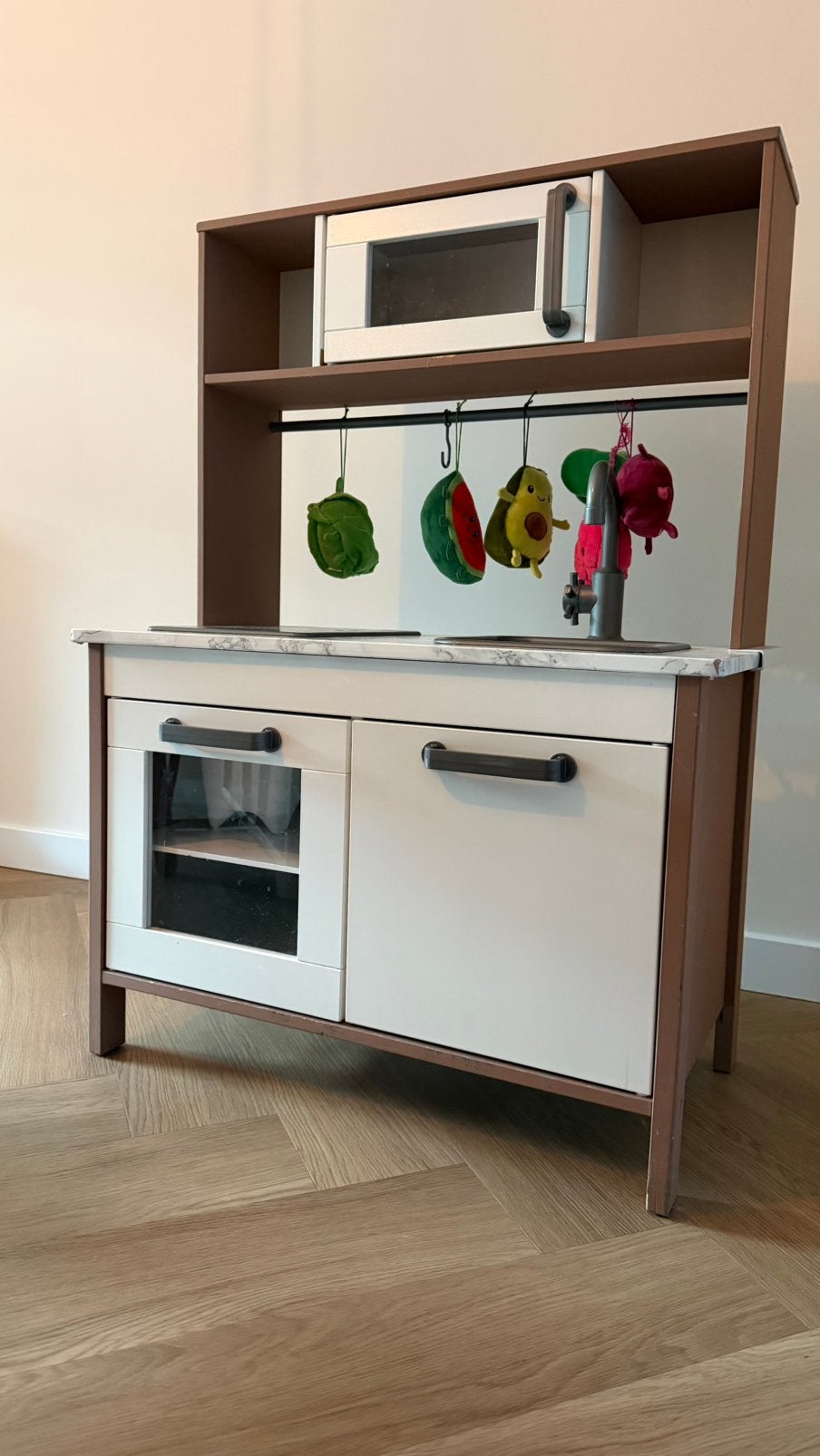 IKEA DUKTIG speelkeuken - gepimpt - incl. accessoires, Kinderen en Baby's, Ophalen, Gebruikt