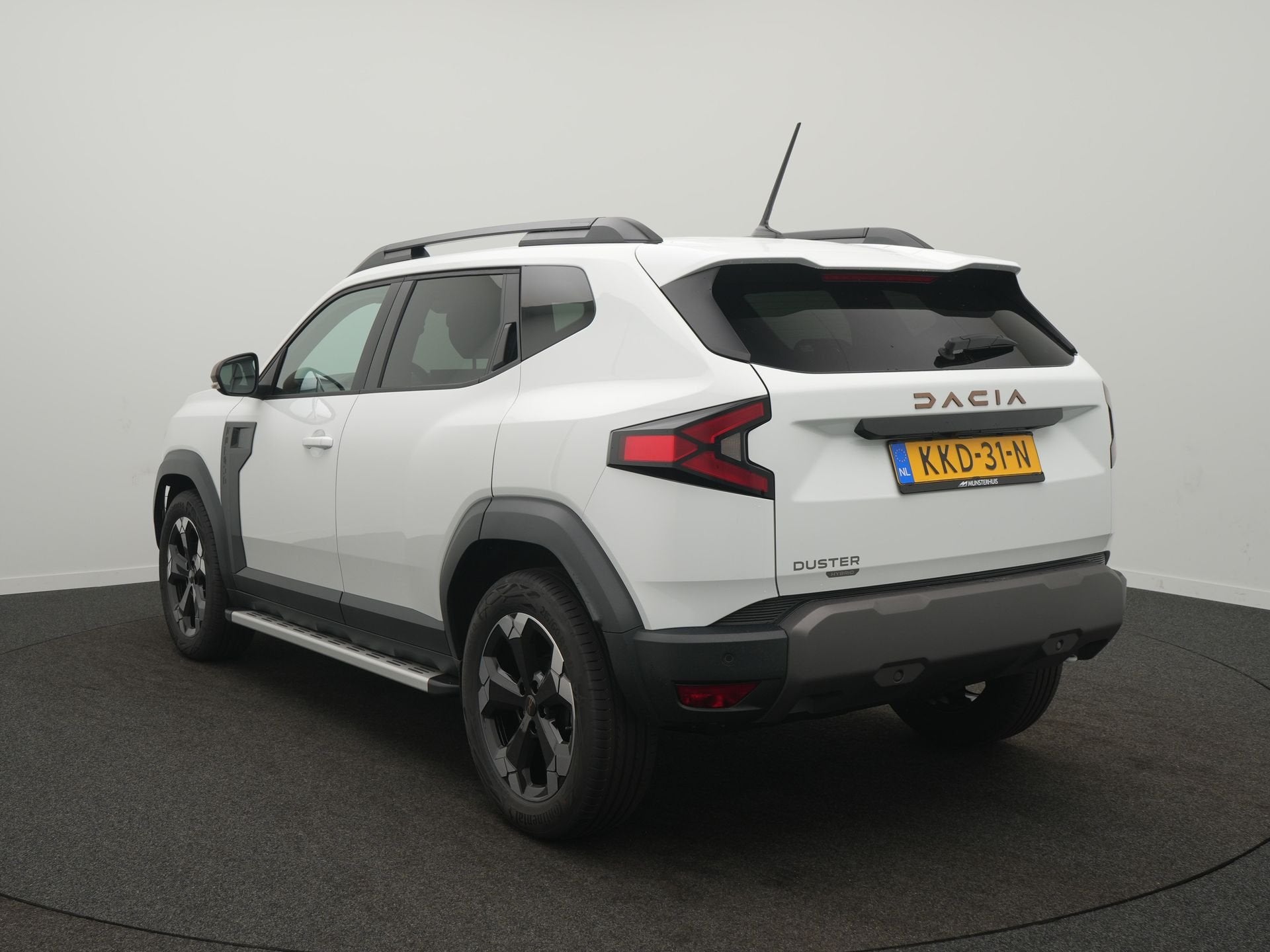 Dacia Duster 1.8 hybrid 155 extreme - Demo - Sidesteps - Pac, Auto's, Dacia, Stof, Wit, Origineel Nederlands, Bedrijf