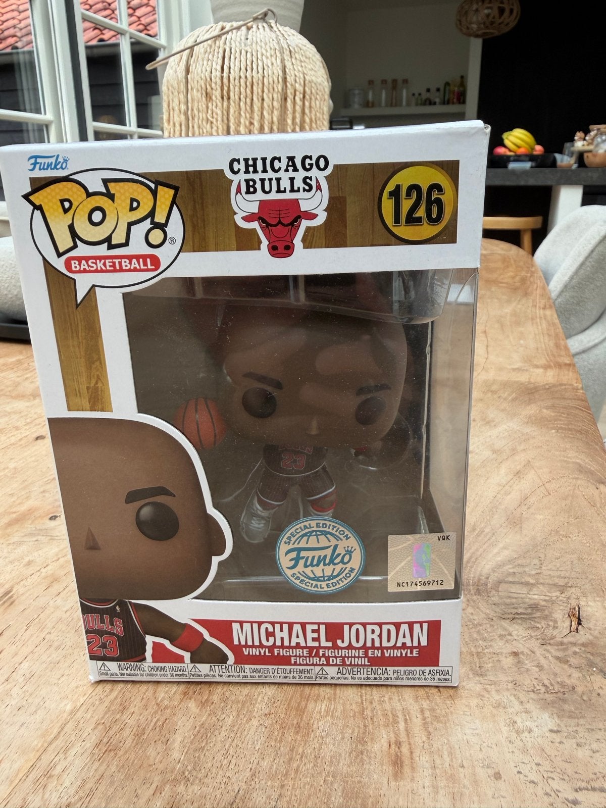 Funko Pop! Michael Jordan Chicago Bulls #126 Special Edition, Ophalen of Verzenden, Nieuw
