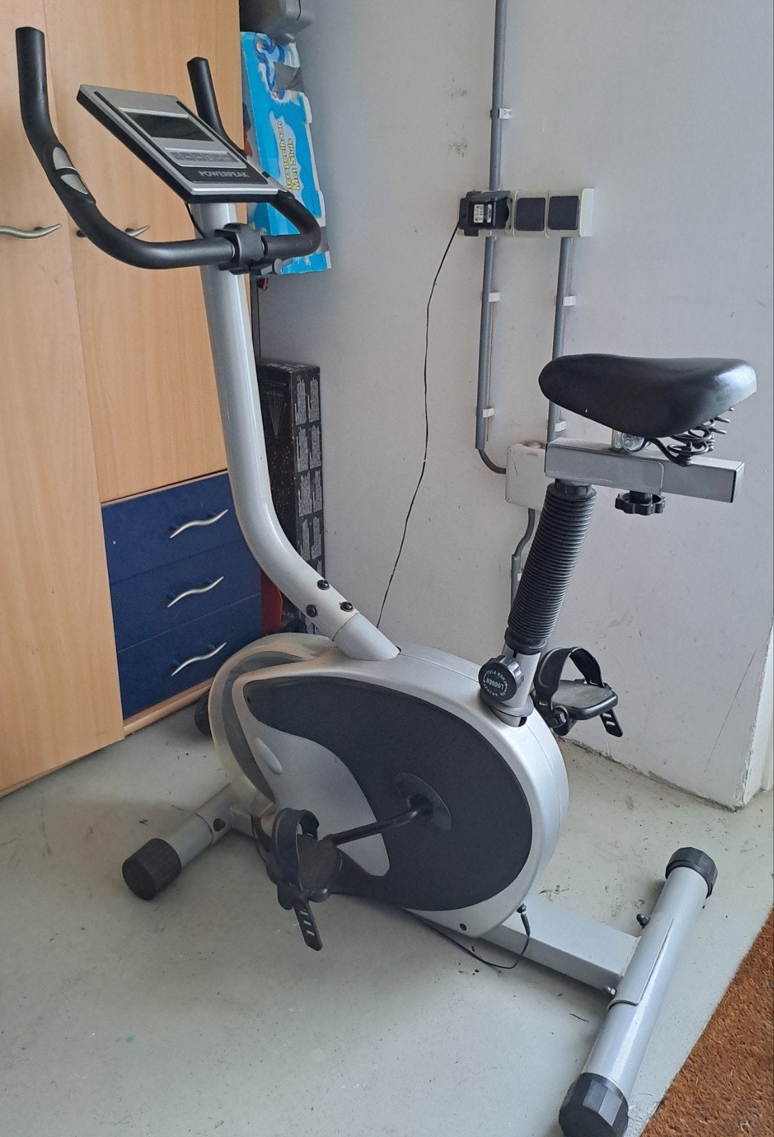 Hometrainer Powerpeak met diverse programma's, Ophalen, Gebruikt, Metaal, Benen