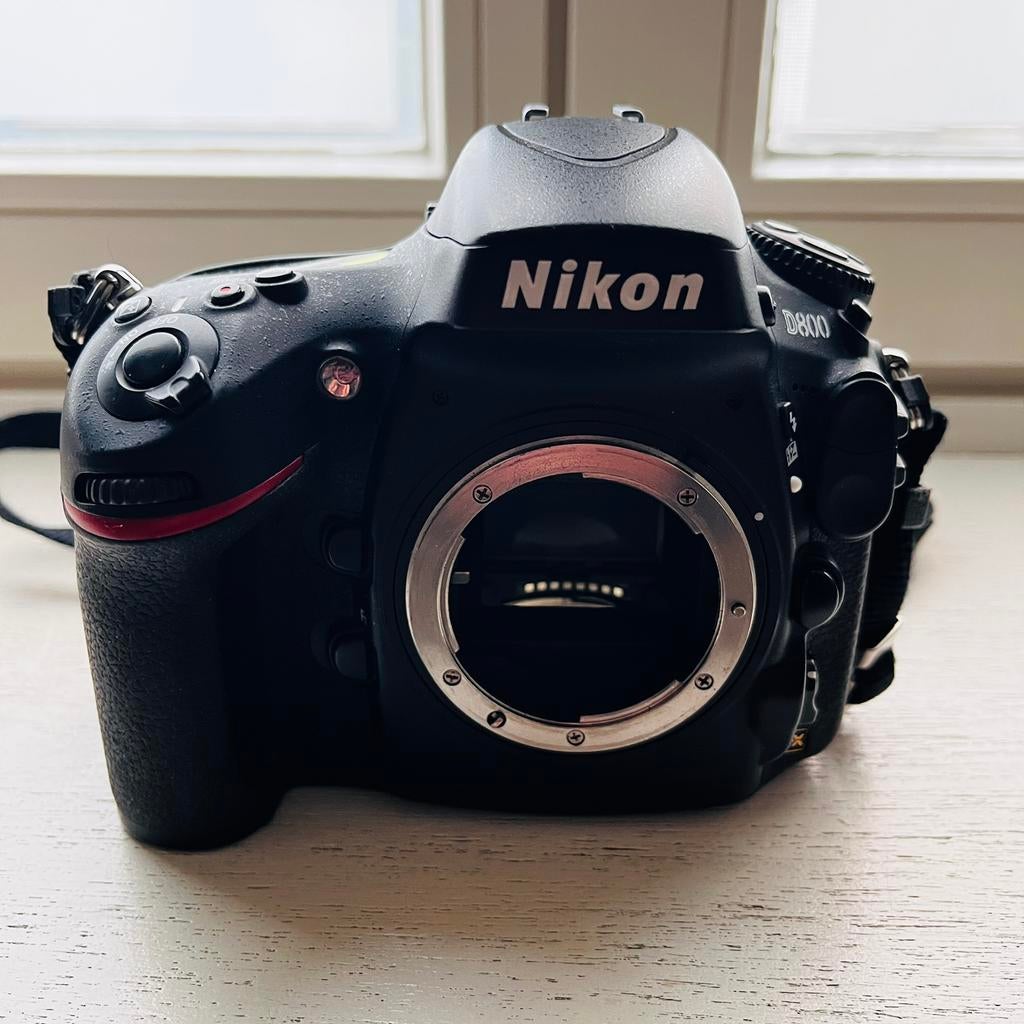 Nikon D800 met 40.000 cliks., Spiegelreflex, Ophalen of Verzenden, Zo goed als nieuw, Nikon