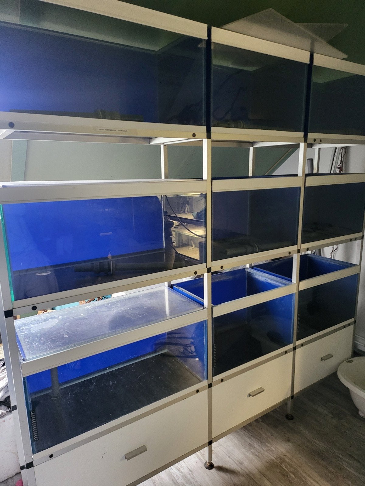 Aquarium stelling, Ophalen, Zo goed als nieuw, Leeg aquarium