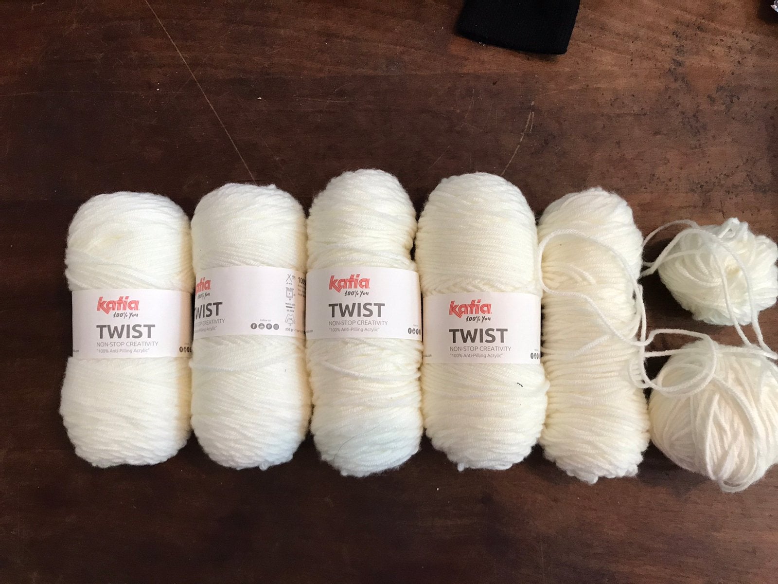 5 bollen Katia twist voor 7,50 euro, Ophalen of Verzenden, Nieuw, Wol of Garen