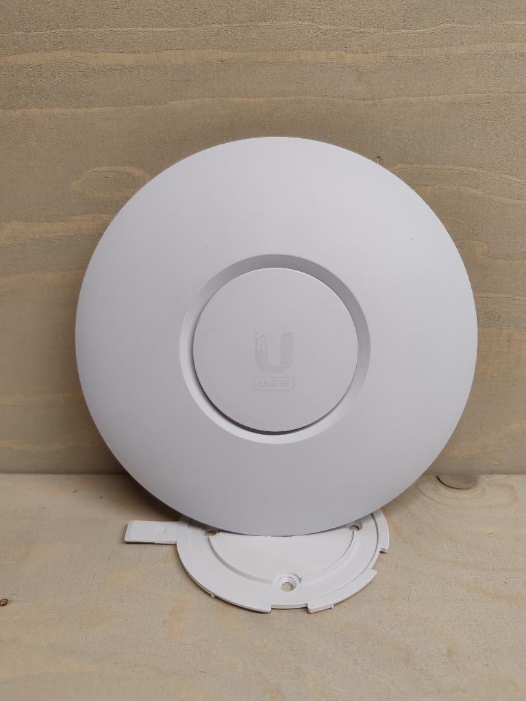 Ubiquiti Unifi U6 Lite, Computers en Software, Accesspoints, Ekkersrijt 3102. 5692CC Eindhoven, Gebruikt, Ophalen of Verzenden