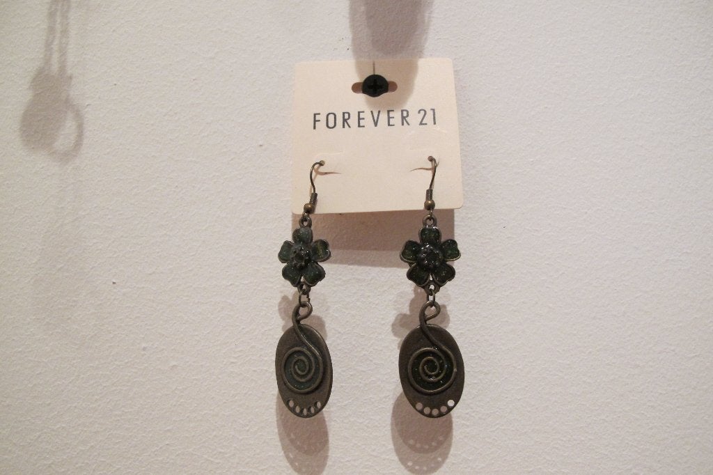 3 pairs of bohemian earrings, Overige materialen, Hangers, Overige kleuren, Nieuw