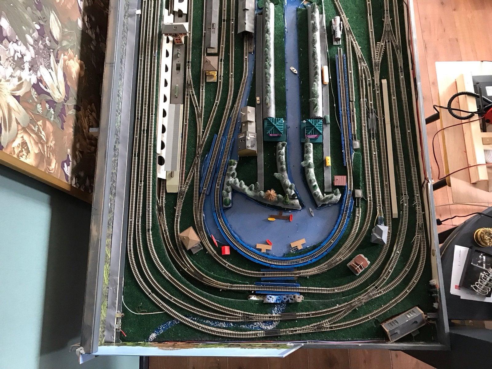 Nieuw - Groot N-spoor Diorama: Moerdijk met Klundert - Digit, Gelijkstroom of Wisselstroom, Brug, Tunnel of Gebouw, Zo goed als nieuw