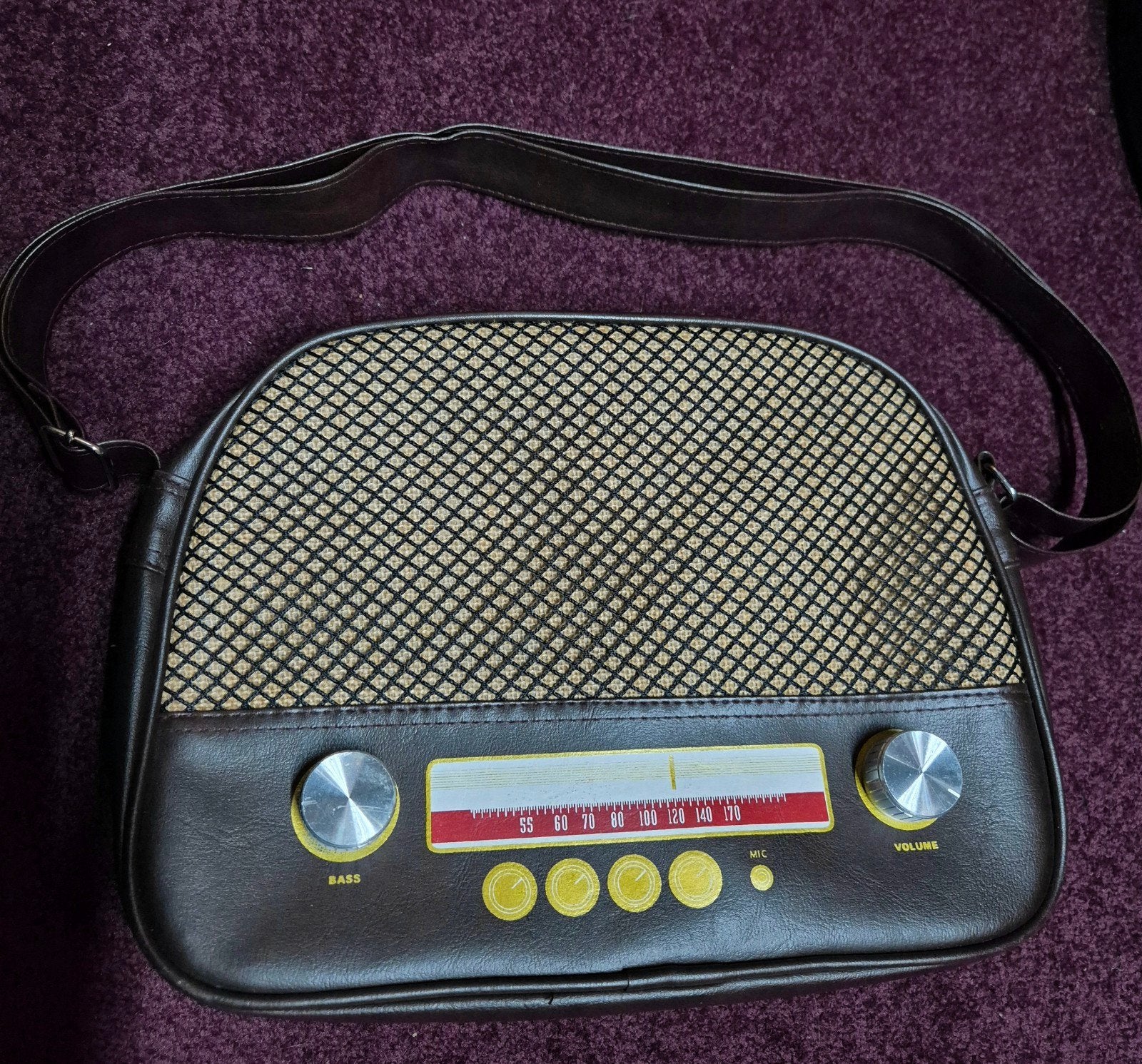 Unieke retro radio handtas - Bruin, Ophalen of Verzenden, Nieuw, Bruin, Handtas