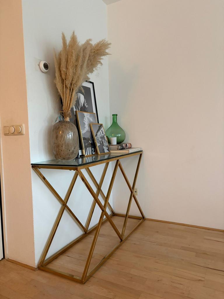 Glazen tafel met gouden onderstel, Huis en Inrichting, Tafels | Sidetables, Zo goed als nieuw, 25 tot 50 cm, 100 tot 150 cm, Rechthoekig