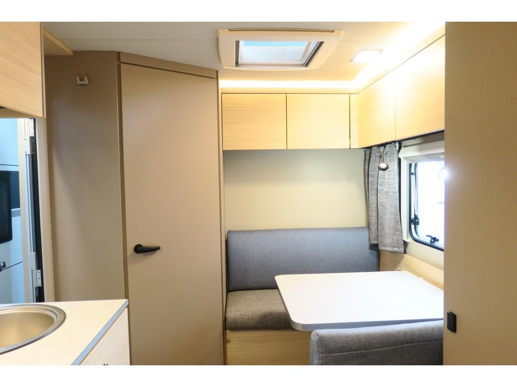 Foto 8 van Weinsberg CaraLife 390 QD AIRCO+MOVER+CASSETTELUIF.