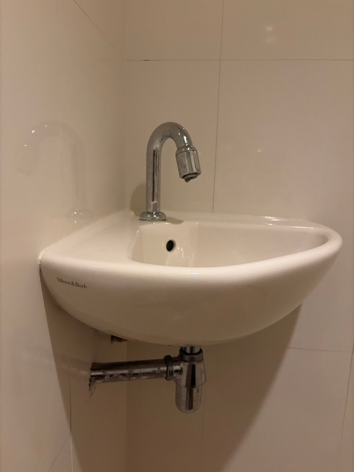 Villeroy & Boch wastafel met kraan, Ophalen of Verzenden, Gebruikt, Chroom, Wastafel