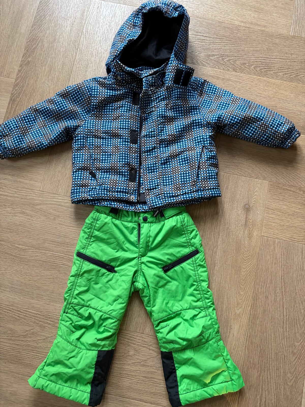 Kinder ski-jas en skibroek set - Maat 86/92, Ophalen of Verzenden, Zo goed als nieuw, Jongen of Meisje