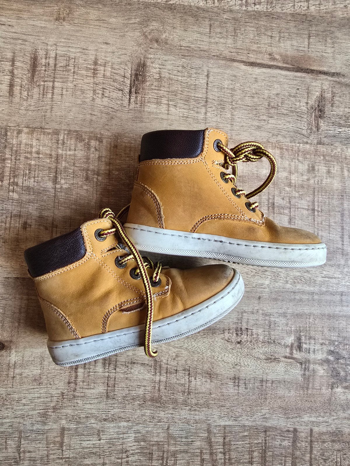 Develab veterschoenen - maat 23 - mostergeel, Gebruikt, Develab, Jongen of Meisje, Schoenen