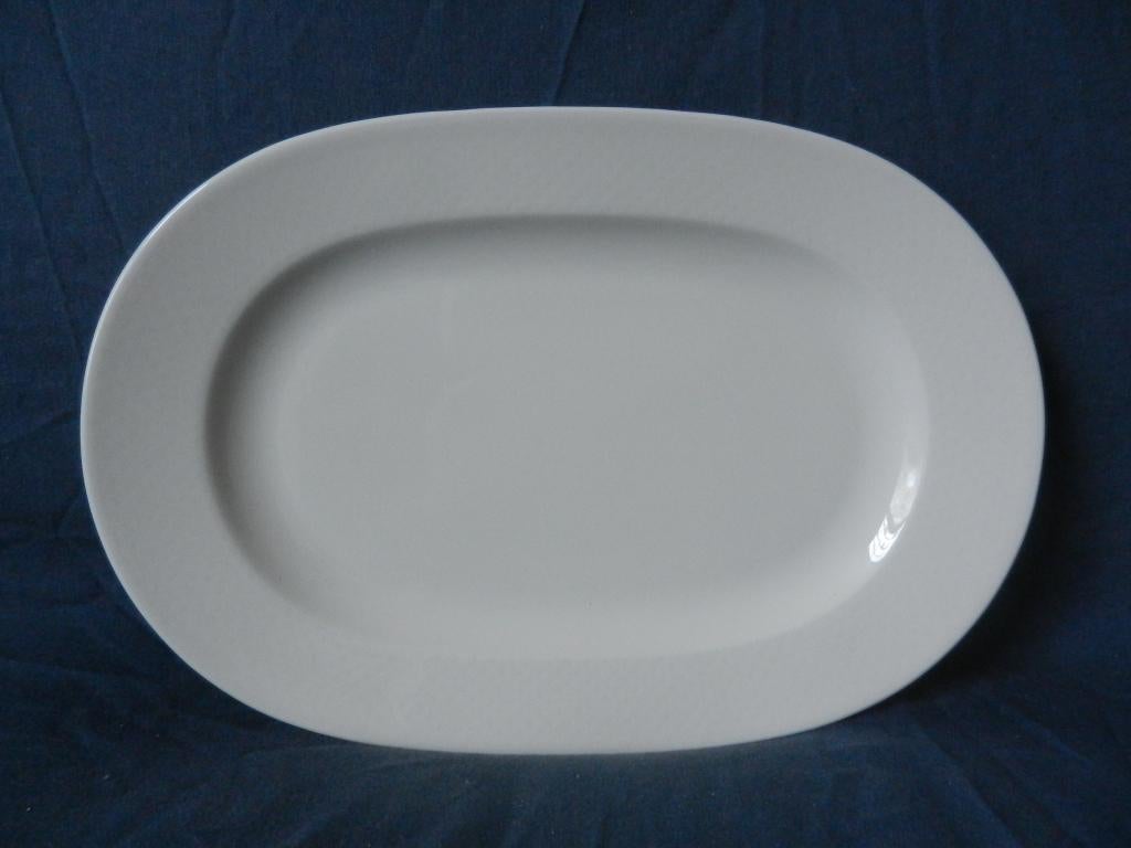 Ovale schaal Villeroy en Boch model Tipo Weiss b. 29,3 Nw.st, Keramiek, Nieuw, Ophalen of Verzenden, Schaal of Schalen