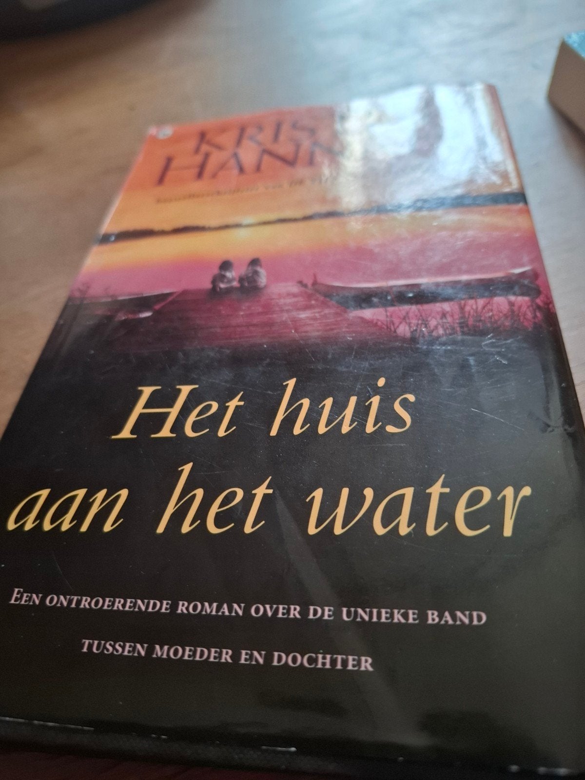 Het huis aan het water - Kris Hannah, Boeken, Ophalen of Verzenden, Gelezen, Kris Hannah, Nederland