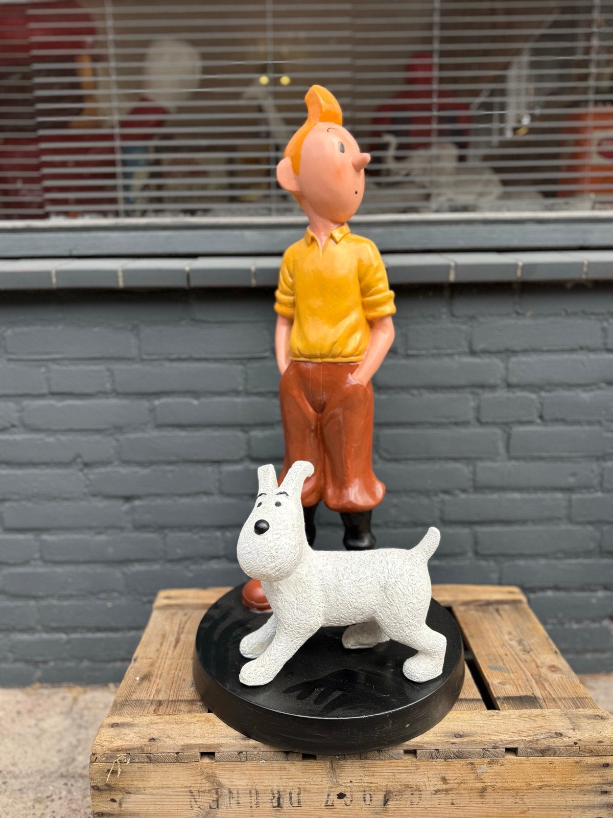 Kuifje en Bobbie beeld - Groot formaat, Verzamelen, Beelden en Beeldjes, Ophalen, Gebruikt, Mens