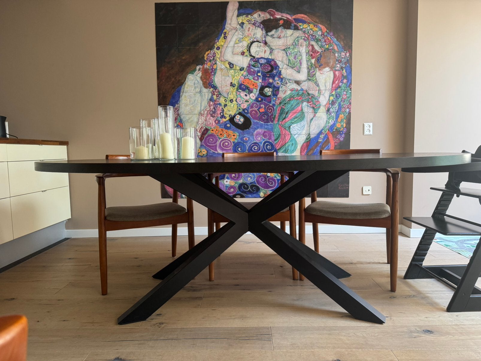 Foto 5 van Z.g.a.n. ovalen eettafel
