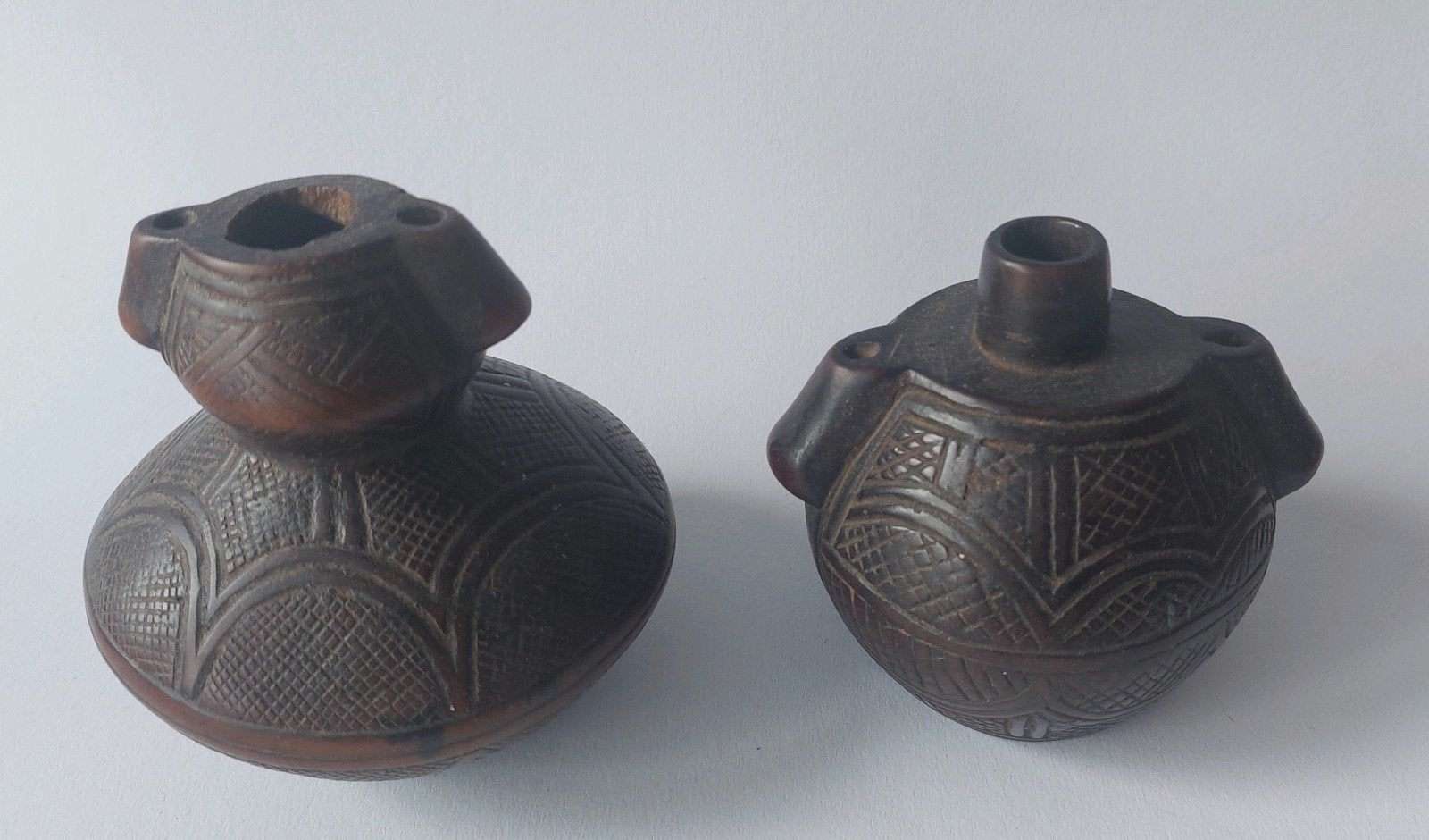 Antieke 19e eeuwse houten kruitflessen, Antiek en Kunst, Kunst | Beelden en Houtsnijwerken, Ophalen of Verzenden