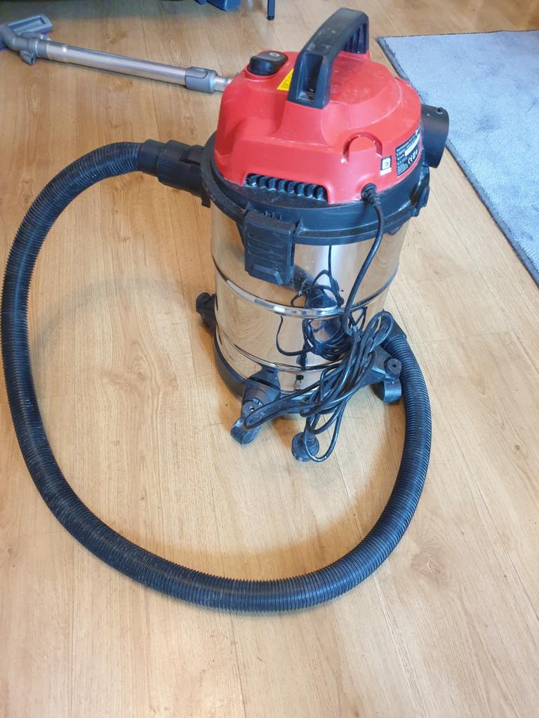 Nass stofzuiger 1250watt., Ophalen of Verzenden, 1200 watt of meer, Overige typen