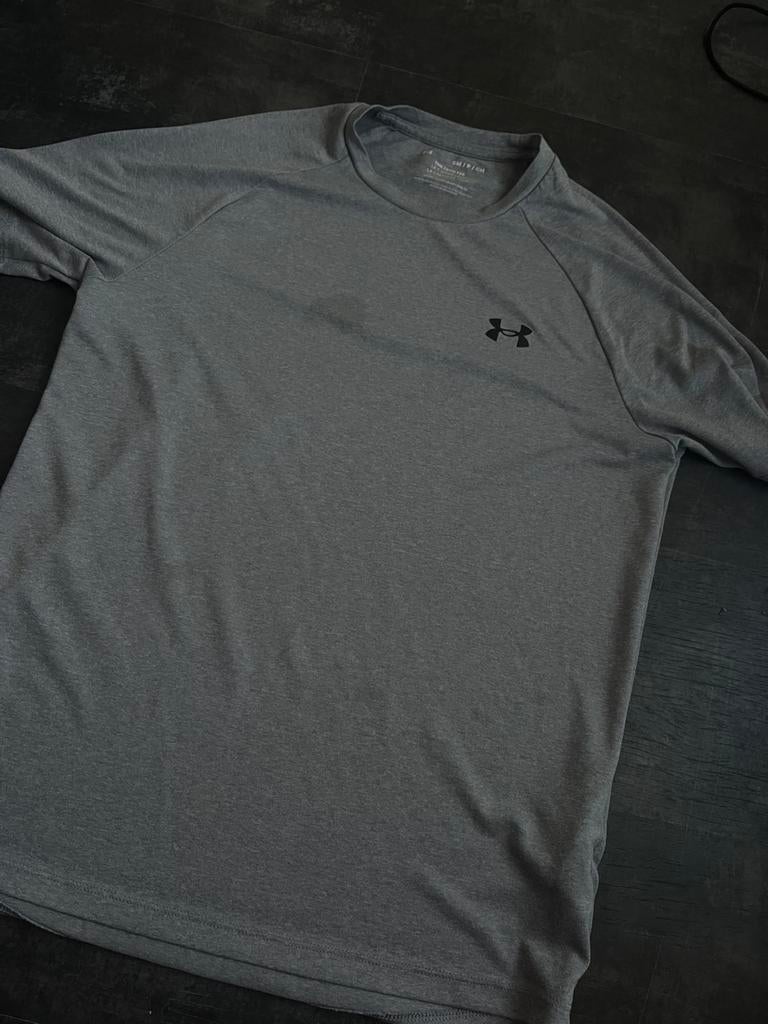 Under Armour T-shirt Grijs SM tshirt trui, -, -, Ophalen of Verzenden, Zo goed als nieuw