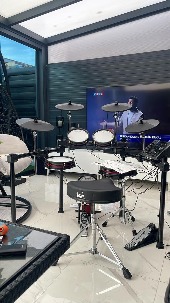 Alesis Crimson 3, Muziek en Instrumenten, Drumstellen en Slagwerk, Ophalen of Verzenden, Zo goed als nieuw, Overige merken, Elektronisch