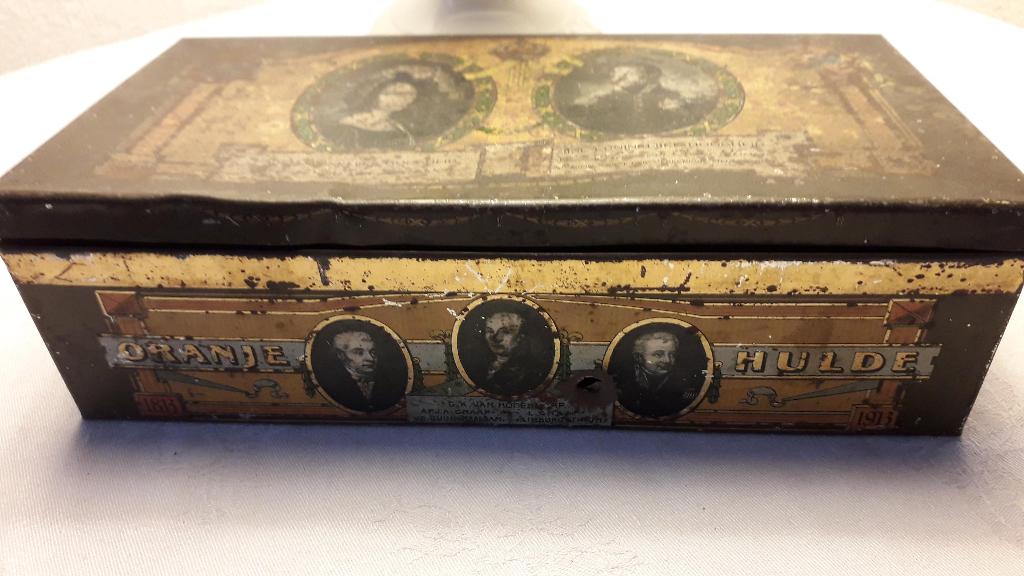 HISTORISCH BLIK: AANVAARDING HOOGBEWIND 1813-1913, Ophalen