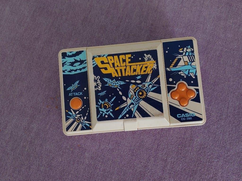 Handheld Casio space attacker, Gebruikt, 1 speler, Ophalen of Verzenden, Vanaf 3 jaar