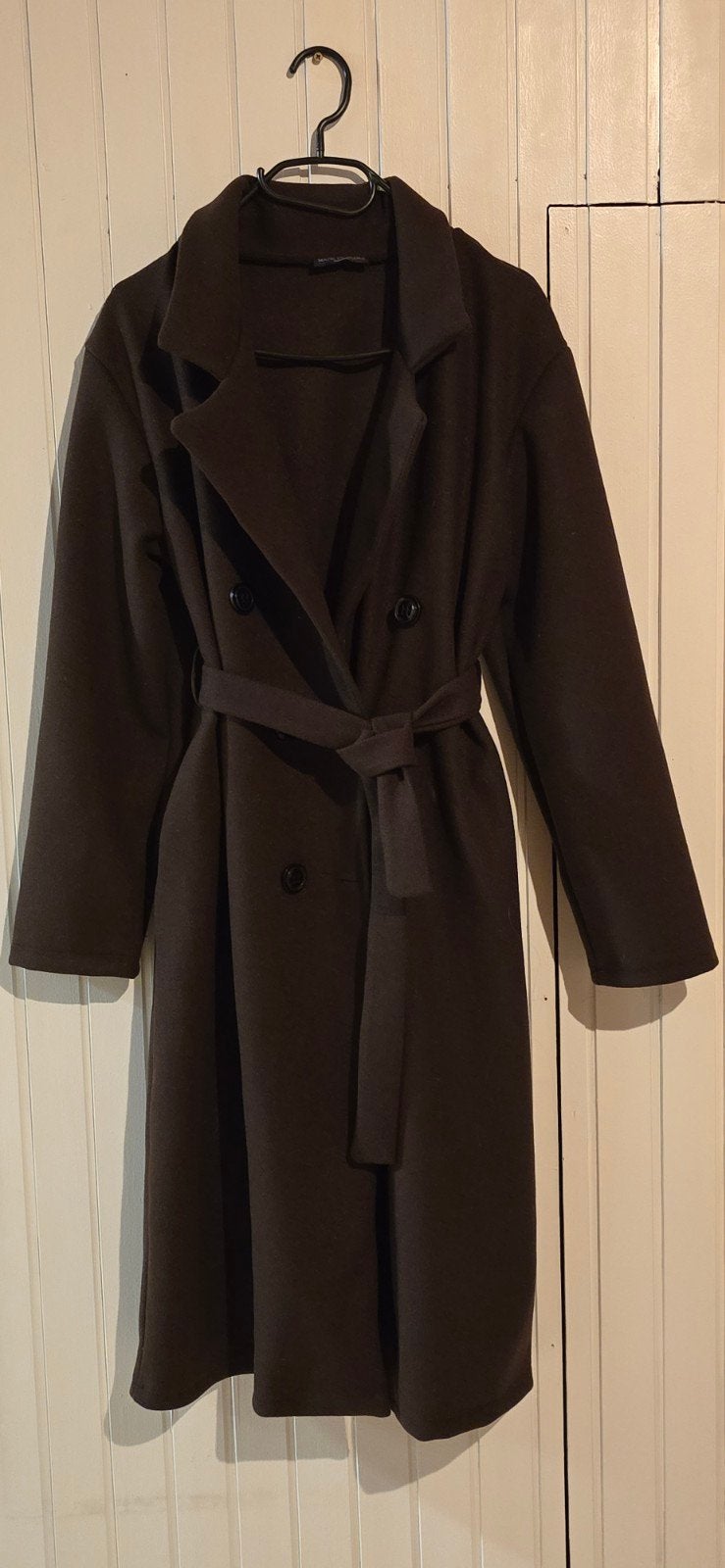 Bruine trenchcoat - nooit gebruikt, Ophalen of Verzenden, Nieuw, Maat 38/40 (M), Bruin
