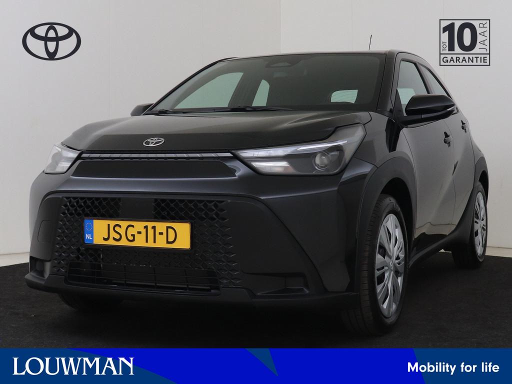 Toyota Aygo X Hybrid 115 play (bj 2025, automaat), 12 maanden, 4 stoelen, 116 pk, Zwart