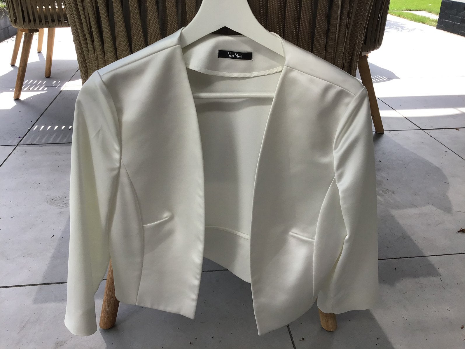 Vera Mont bolero, Maat 38/40 (M), Verzenden, Wit, Zo goed als nieuw