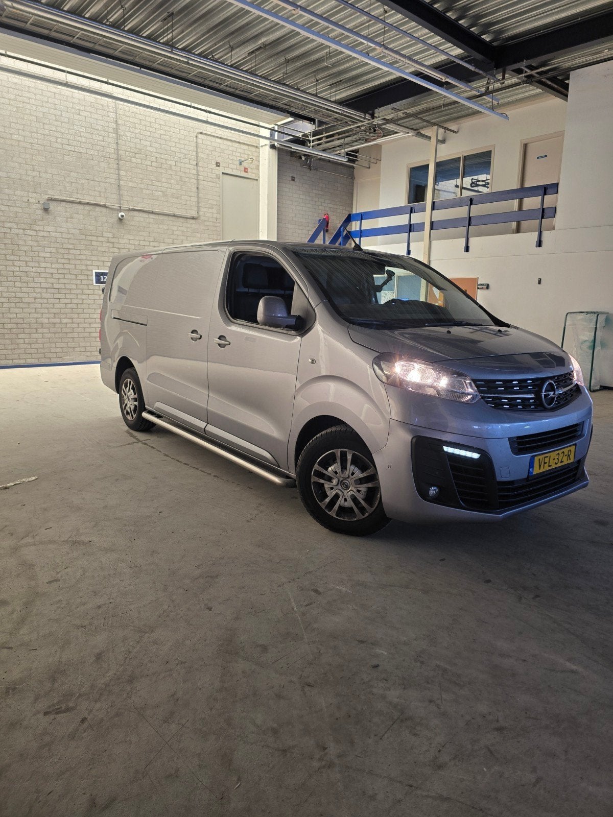 Opel Vivaro GB 1.5 Diesel 120pk L3h1 S/S Verh. Laadv. 2020, Auto's, 4 cilinders, 122 pk, Bedrijf, Zilver of Grijs