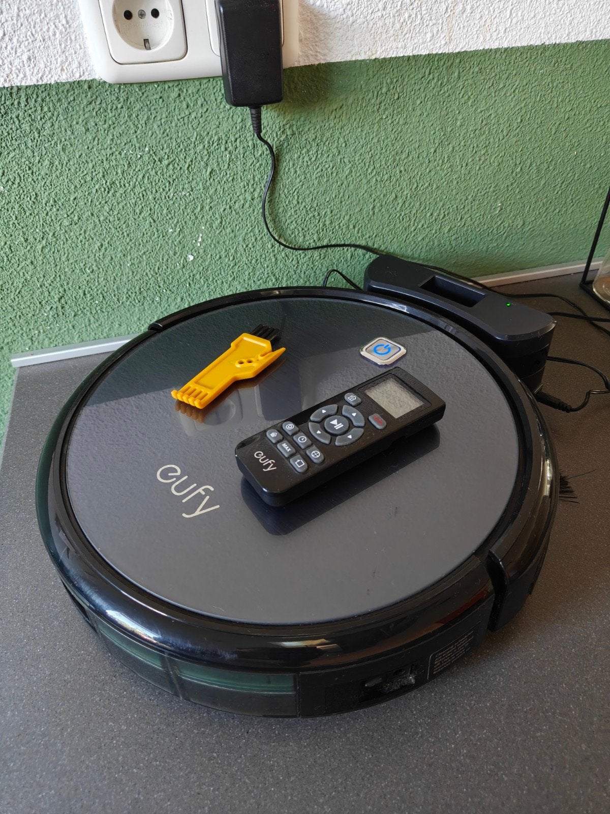 Eufy RoboVac 11 Robotstofzuiger - Compleet met Dock & AB!, Overige merken, Gebruikt, Ophalen of Verzenden, Robotstofzuiger