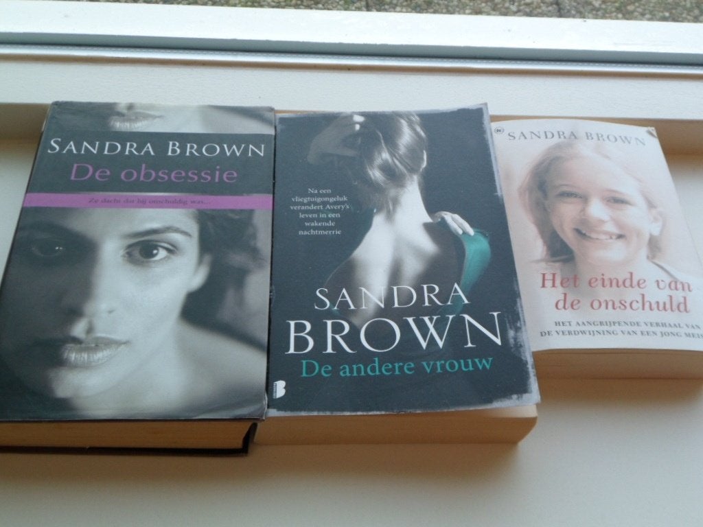 4 x Sandra Brown 1 euro per stuk, Ophalen of Verzenden, Zo goed als nieuw, Sandra Brown, Amerika