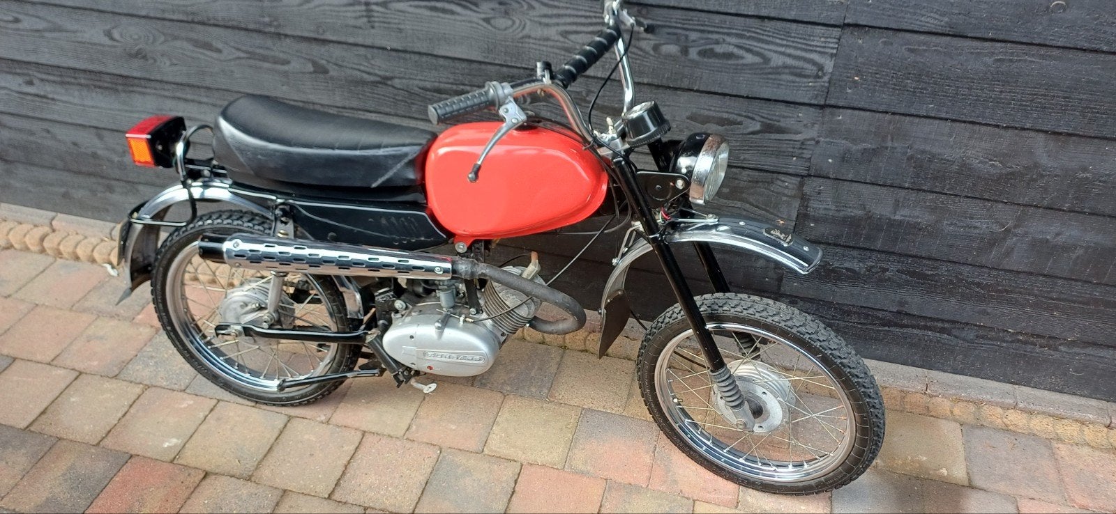 Oldtimer Brommer met Zundapp 3 Voet, Fietsen en Brommers, Brommers | Oldtimers, Maximaal 45 km/u, 49 cc, 3 versnellingen, Ophalen