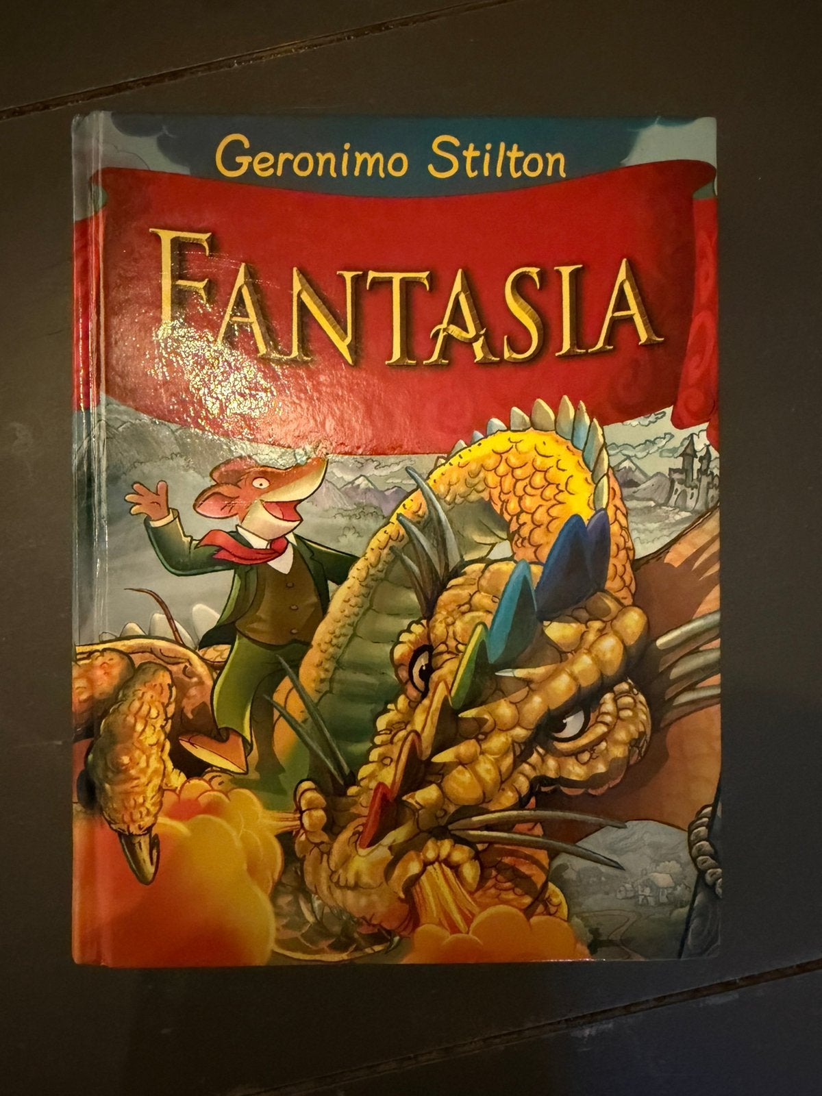 Geronimo Stilton Fantasia, 1x gelezen, Boeken, Ophalen, Zo goed als nieuw