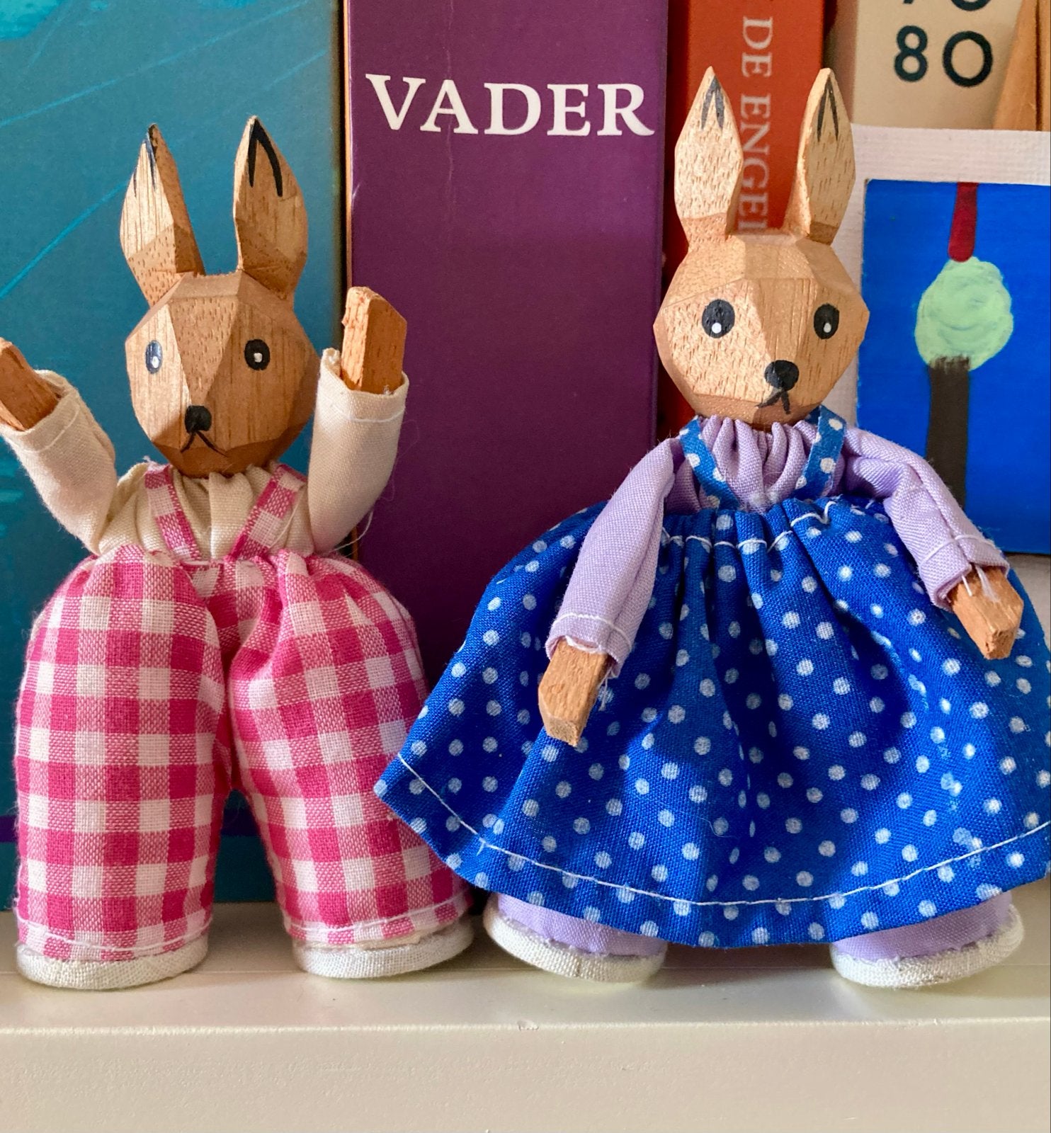 Lotte Sievers-Hahn houten haasjes (set van 2) €30, Ophalen of Verzenden, Zo goed als nieuw