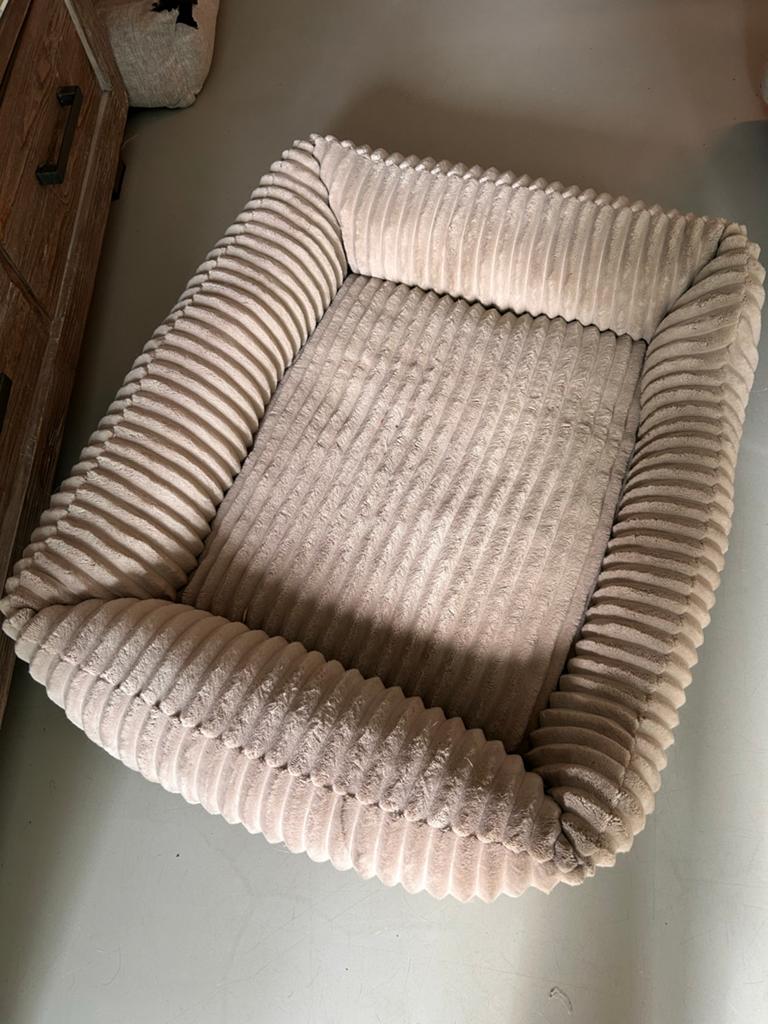 Adori hondenmand 85x70x25, Ophalen, Zo goed als nieuw
