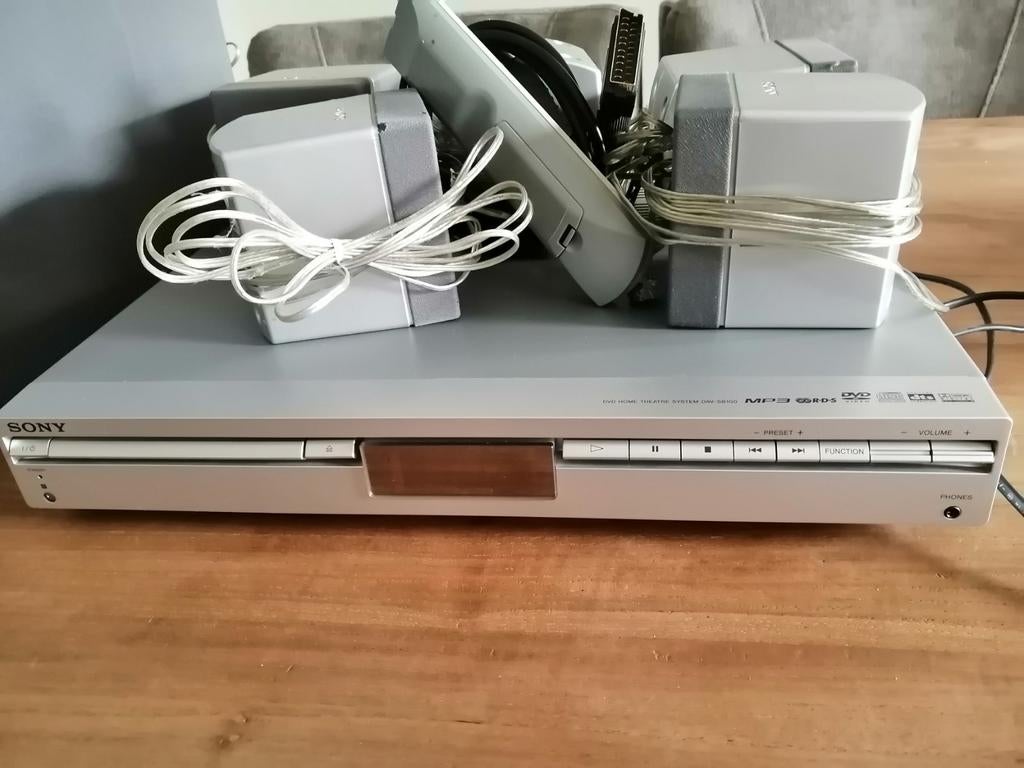 Sony DVD Home Theatre Systeem DAV-DZ20, Gebruikt, Ophalen of Verzenden, 5.1-systeem, Sony
