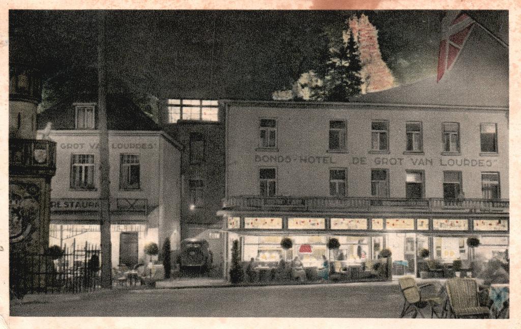 Valkenburg, Hotel de Grot van Lourdes (1954) 131214, Ophalen of Verzenden, 1940 tot 1960, Gelopen, Limburg
