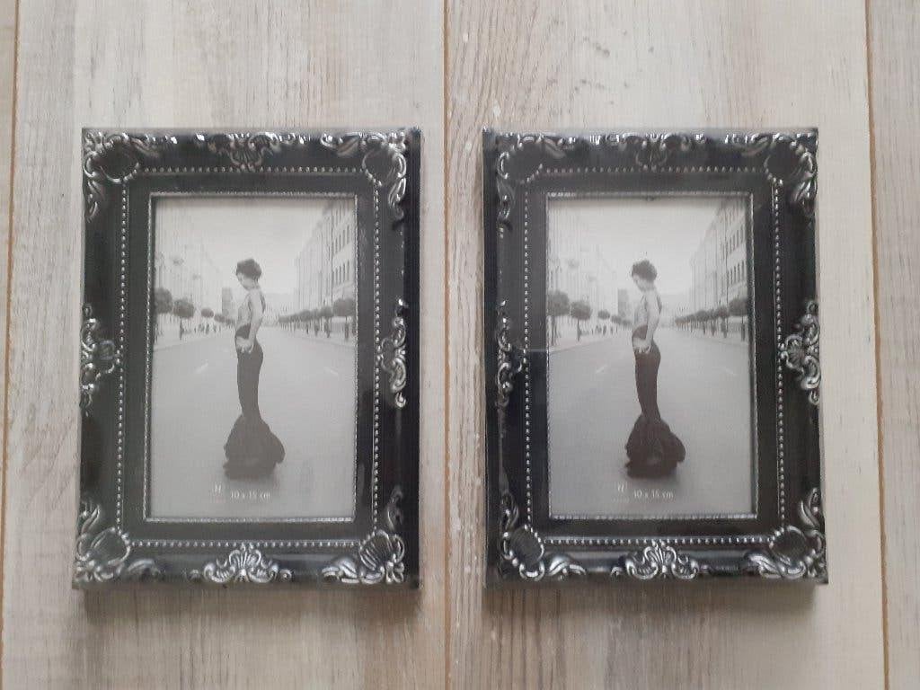 2 zwarte HENZO fotolijsten, 10 x 15 cm, NIEUW!, Nieuw, Standaard fotolijst, Ophalen of Verzenden, Met glas