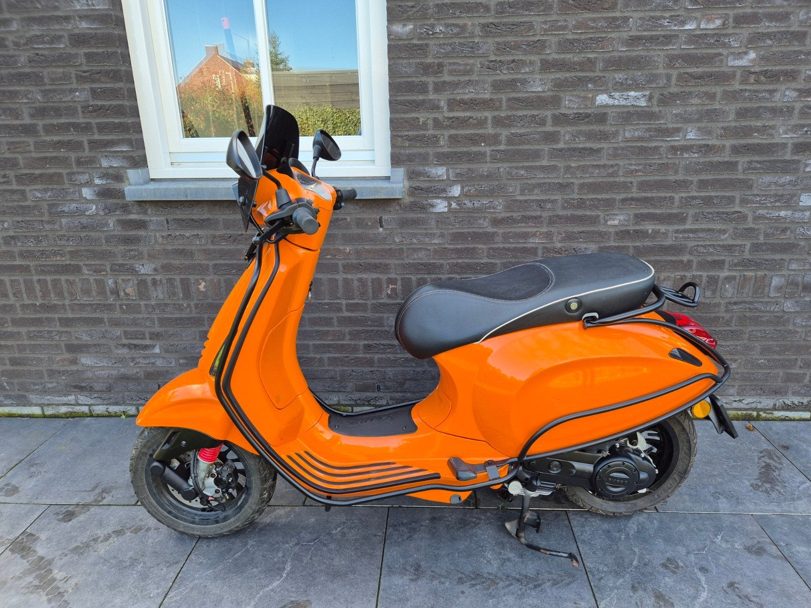 Vespa Sprint 2018. Mooi oranje., Ophalen, Overige modellen, Maximaal 45 km/u, Zo goed als nieuw