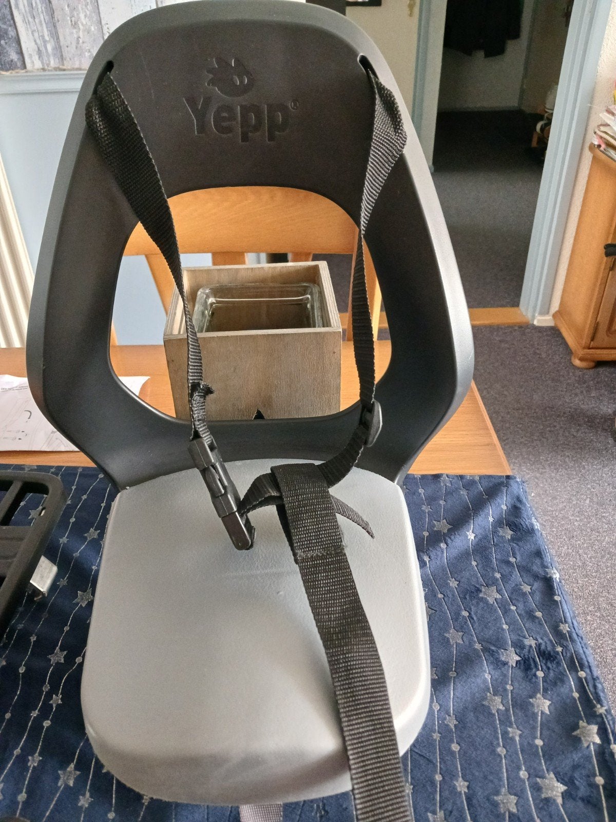 yep junior easy fit drager + yep stoeltje achtetop, Fietsen en Brommers, Achterzitje, Voetsteuntjes, Zo goed als nieuw, 9 t/m 36 kg