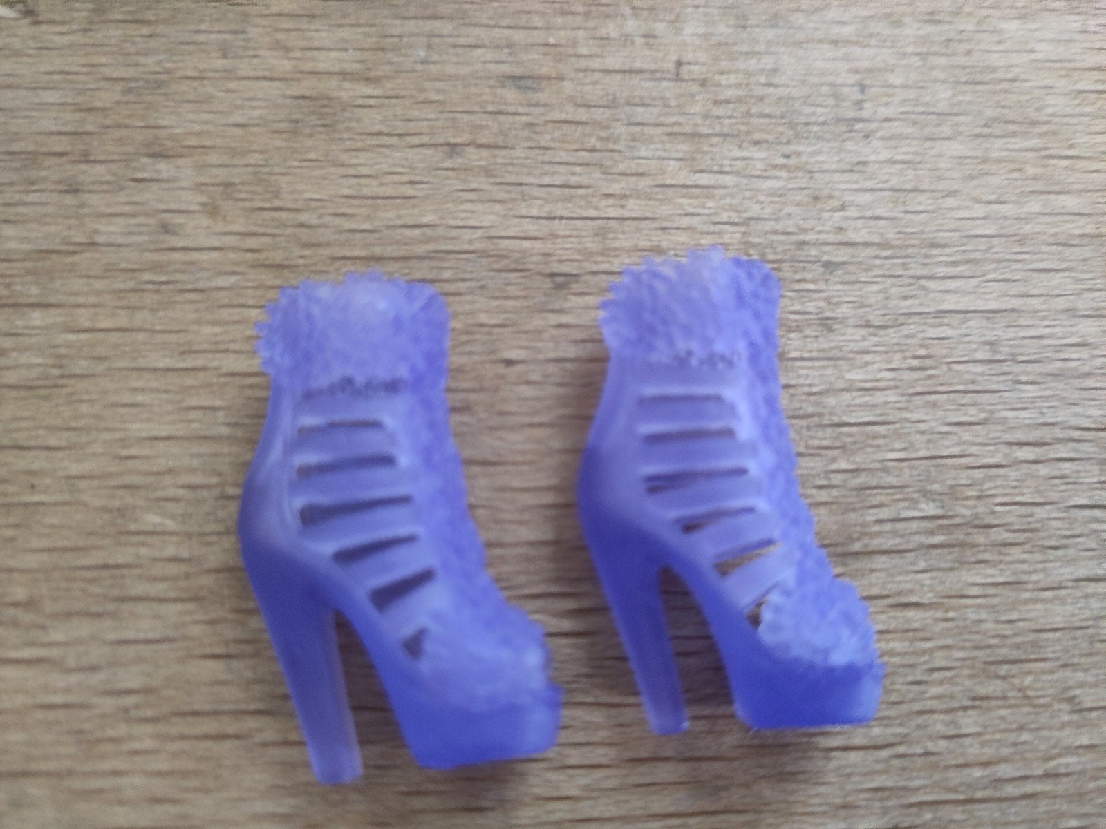 Barbie paar schoenen met hoge hakken paars, Kinderen en Baby's, Ophalen of Verzenden, Barbie