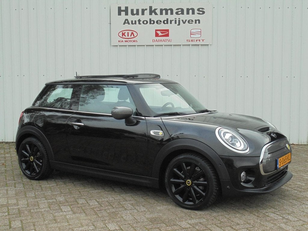 Mini Mini 3-Deurs (f56) COOPER S ELECTRIC PANODAK/NAVI/CAMER, Auto's, Mini, Automatische klimaatregeling, 4 stoelen, Geïmporteerd
