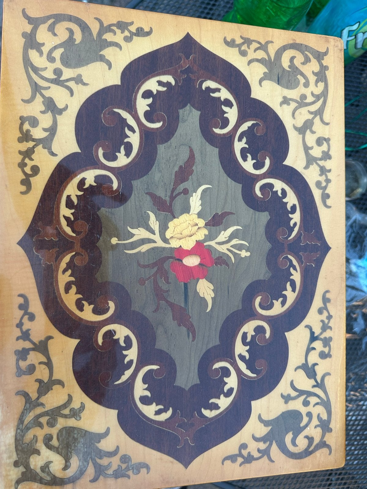 Vintage Muziekdoosje Tafel met Intarsia en Rode Voering, Ophalen of Verzenden