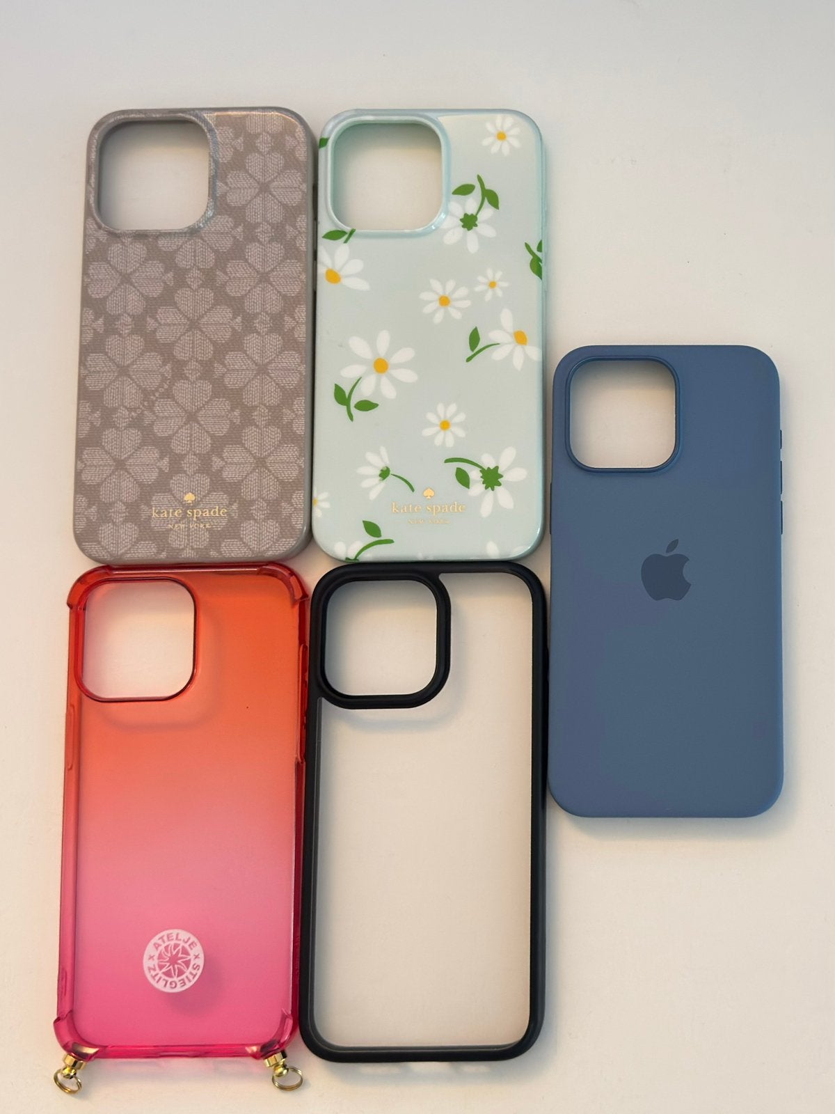 5 hoesjes iphone 15 pro max apple kate spade atelje spigen, Ophalen of Verzenden, Zo goed als nieuw, Hoesje of Tasje