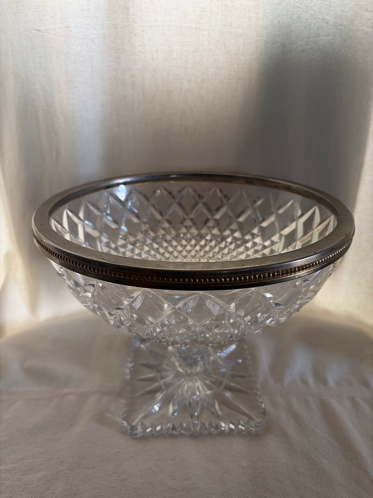 Kristallen Bokaal met zilverkleurige Rand doorsnede 25cm, Ophalen of Verzenden