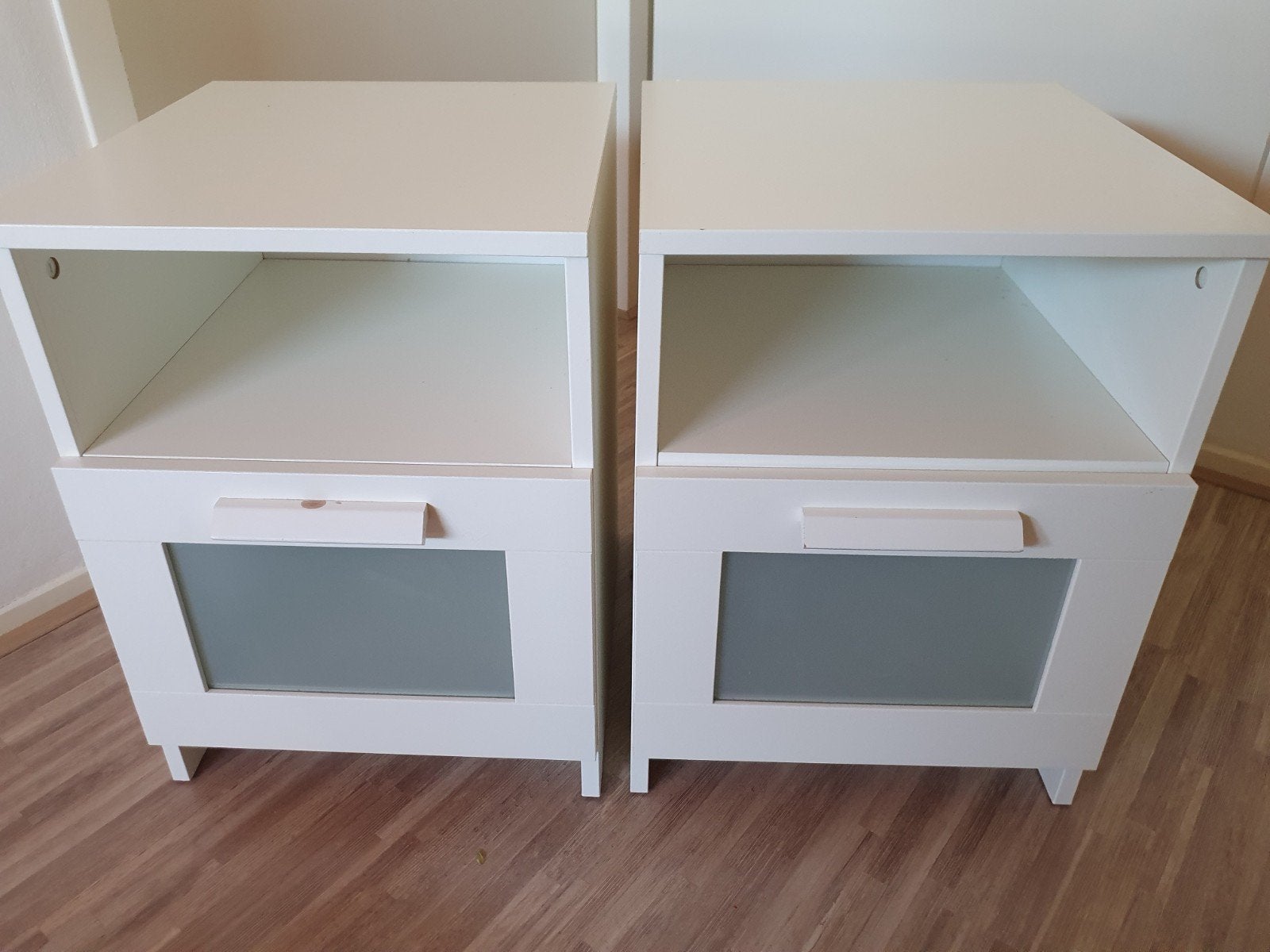 2x IKEA BRIMNES Nachtkastje wit, 39x41x53 cm, Ophalen, Gebruikt, Minder dan 45 cm, 55 tot 70 cm