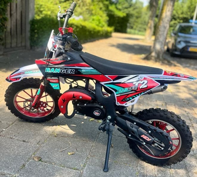 Mini crossmotor 50cc 2takt nieuwstaat, Fietsen en Brommers, Minibikes, Midibikes en Pitbikes, Ophalen, Zo goed als nieuw, 50 cc