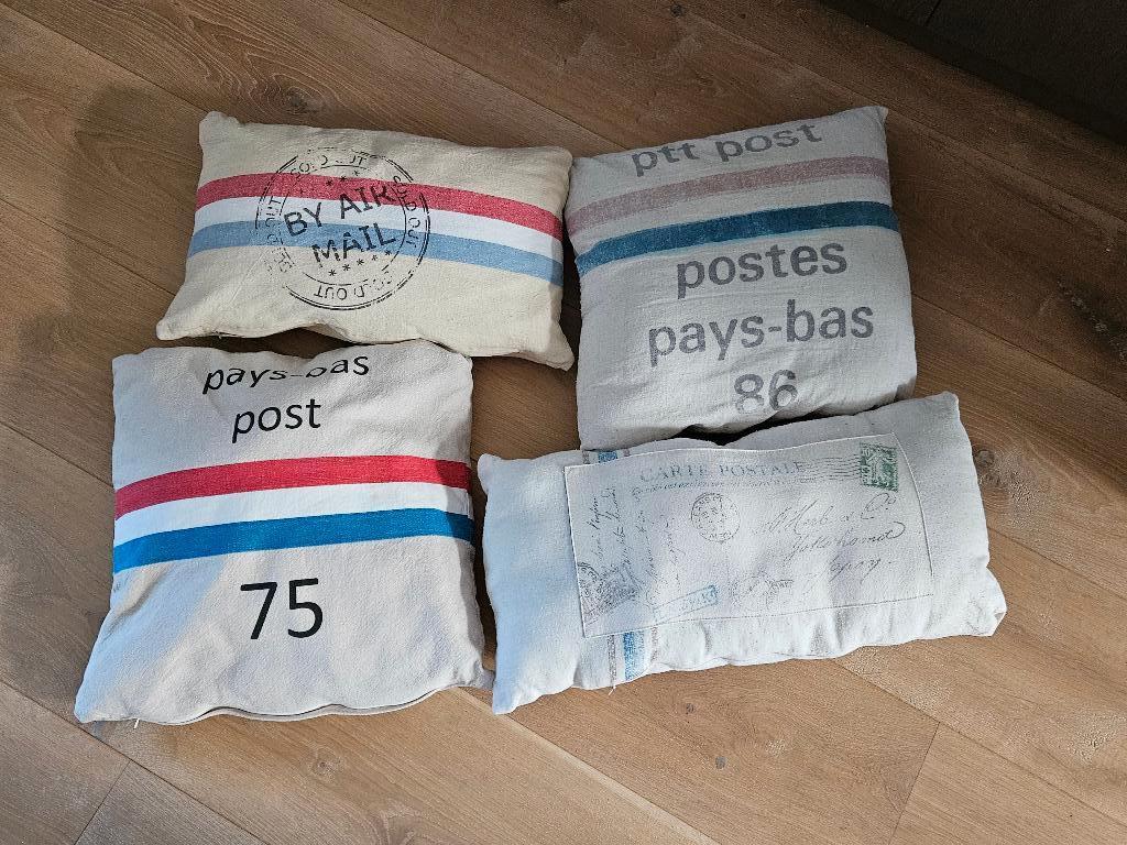 PTT Post kussens, Huis en Inrichting, Woonaccessoires | Kussens, Gebruikt, Vierkant, Ophalen of Verzenden